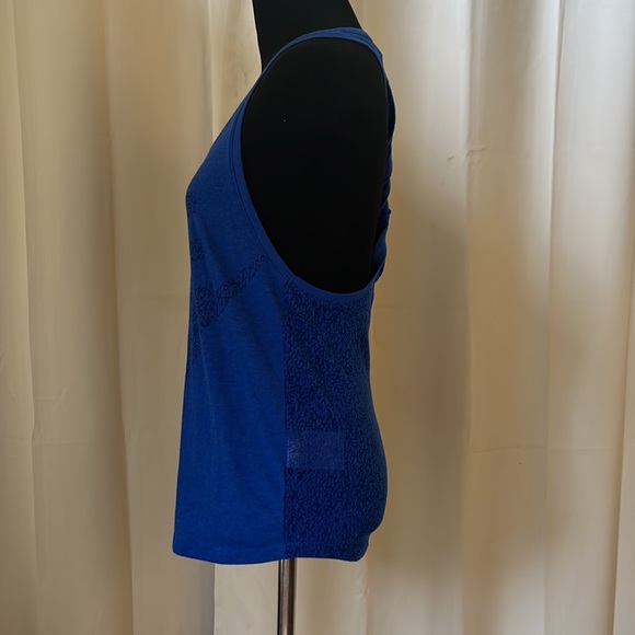 Nike Twisted back burnout tank top - Picture 5 of 10